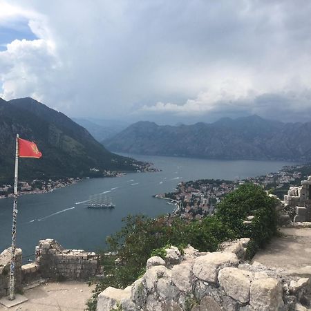 Charming Apartment In Kotor Zewnętrze zdjęcie